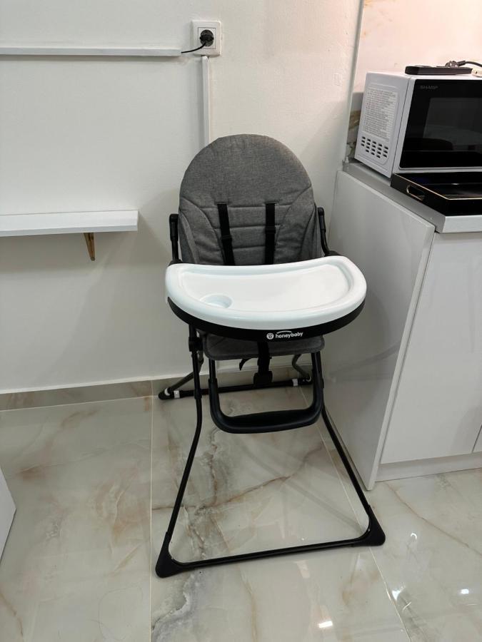 Modern Apartment 200M From Acropolis 100Mbps Netflix เอเธนส์ ภายนอก รูปภาพ